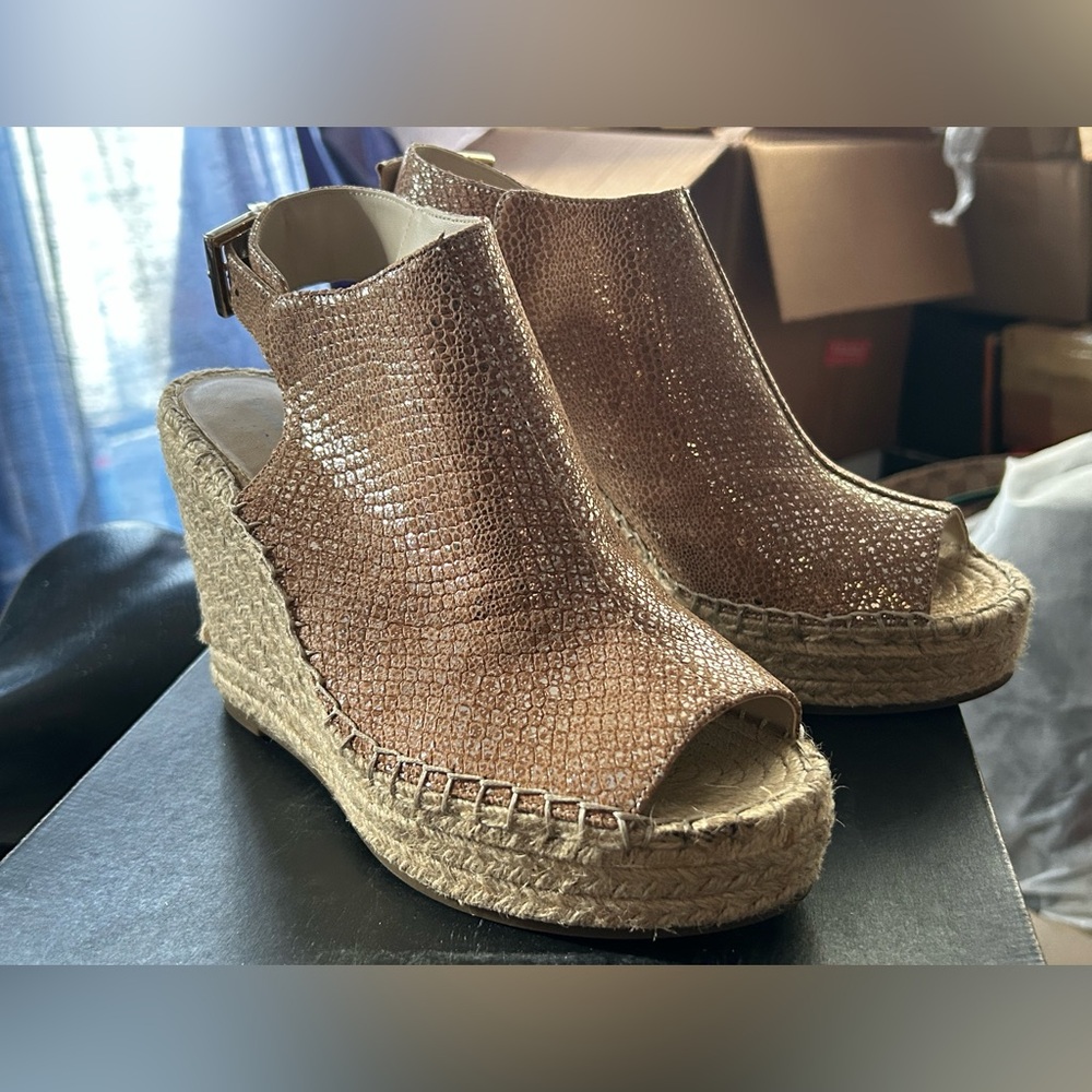 Kenneth Cole Brown Wedge Sandals